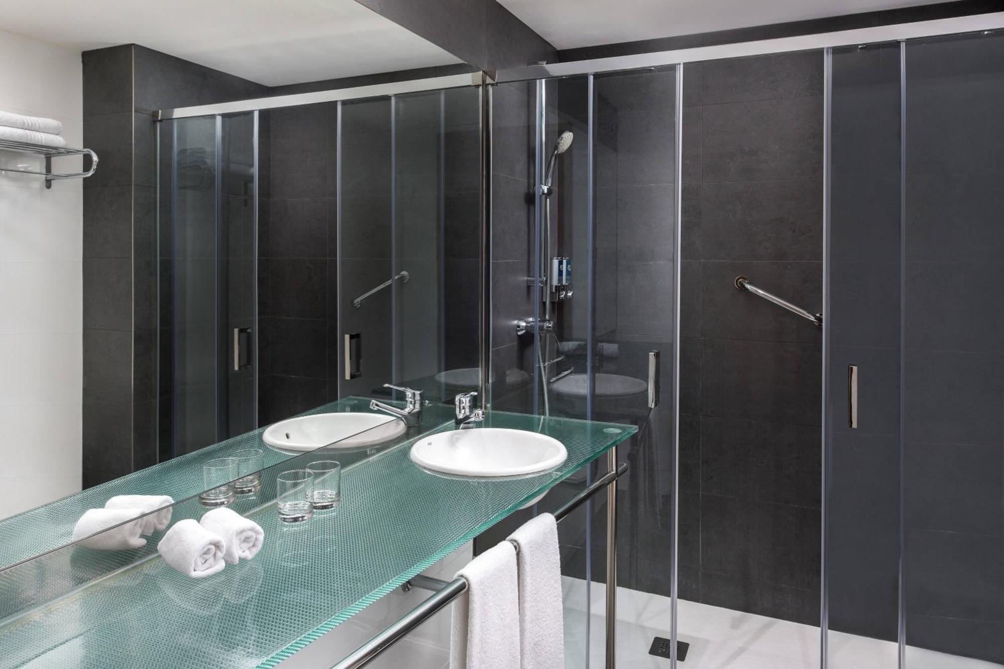 Four Points By Sheraton Diagonal 4*